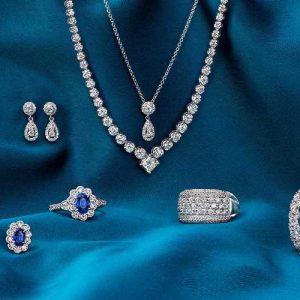 Mücevher Set- Kolye, Bileklik, Yüzük, Küpe